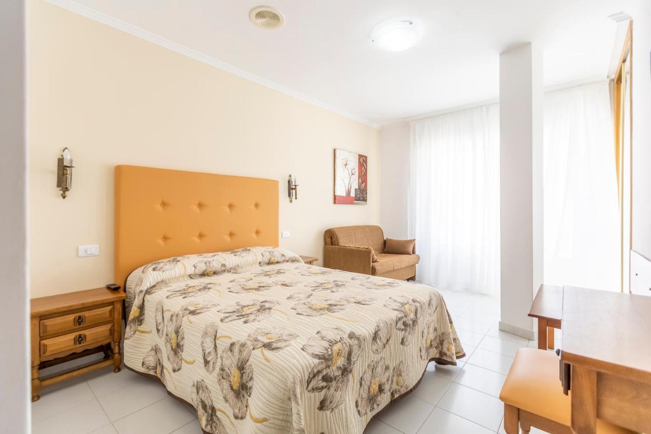 Hotel Nautilus Raxo Extérieur photo