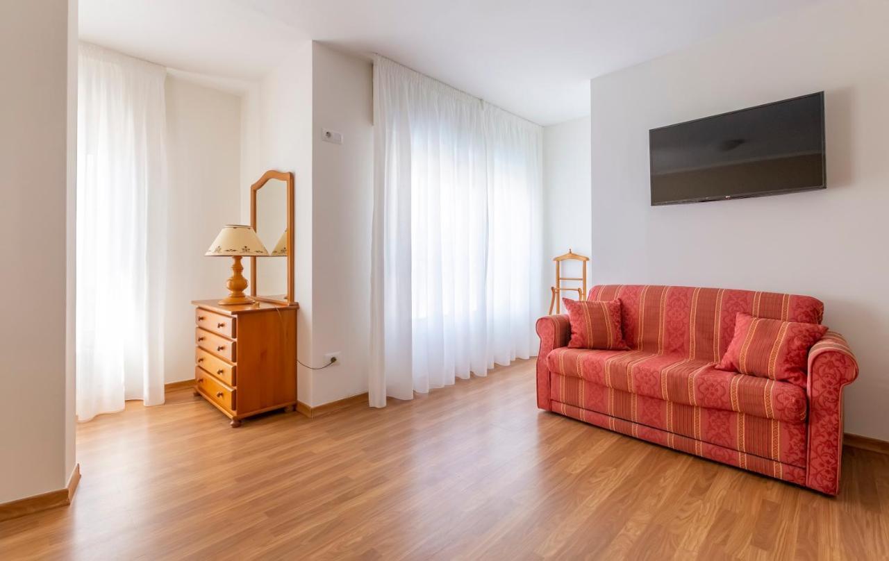 Hotel Nautilus Raxo Extérieur photo